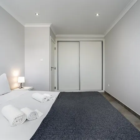 Da Rocha Bliss W/ Balcony - 5min Walk To The - By Lovelystay Apartamento